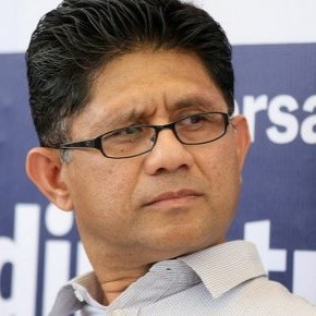 DR. LAODE M SYARIF