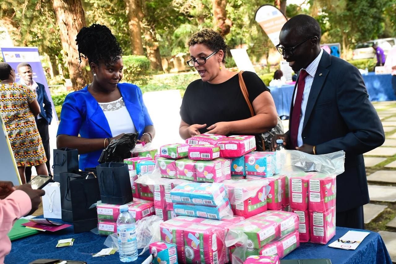 Lucky Girl Pads Display