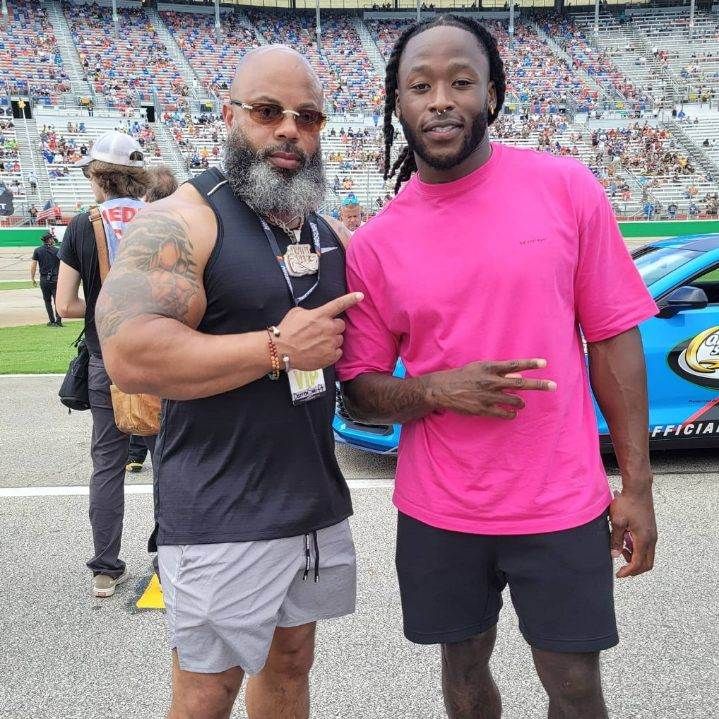 Swift with NFL Star Alvin Kamara