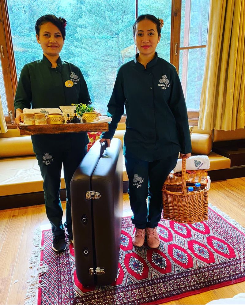 Sansha Spa therapists with equipment