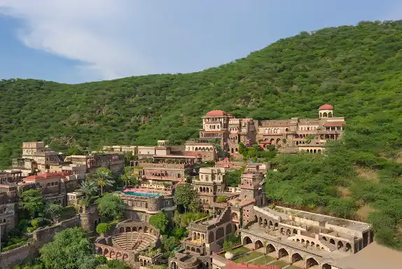 Neemrana Hotel