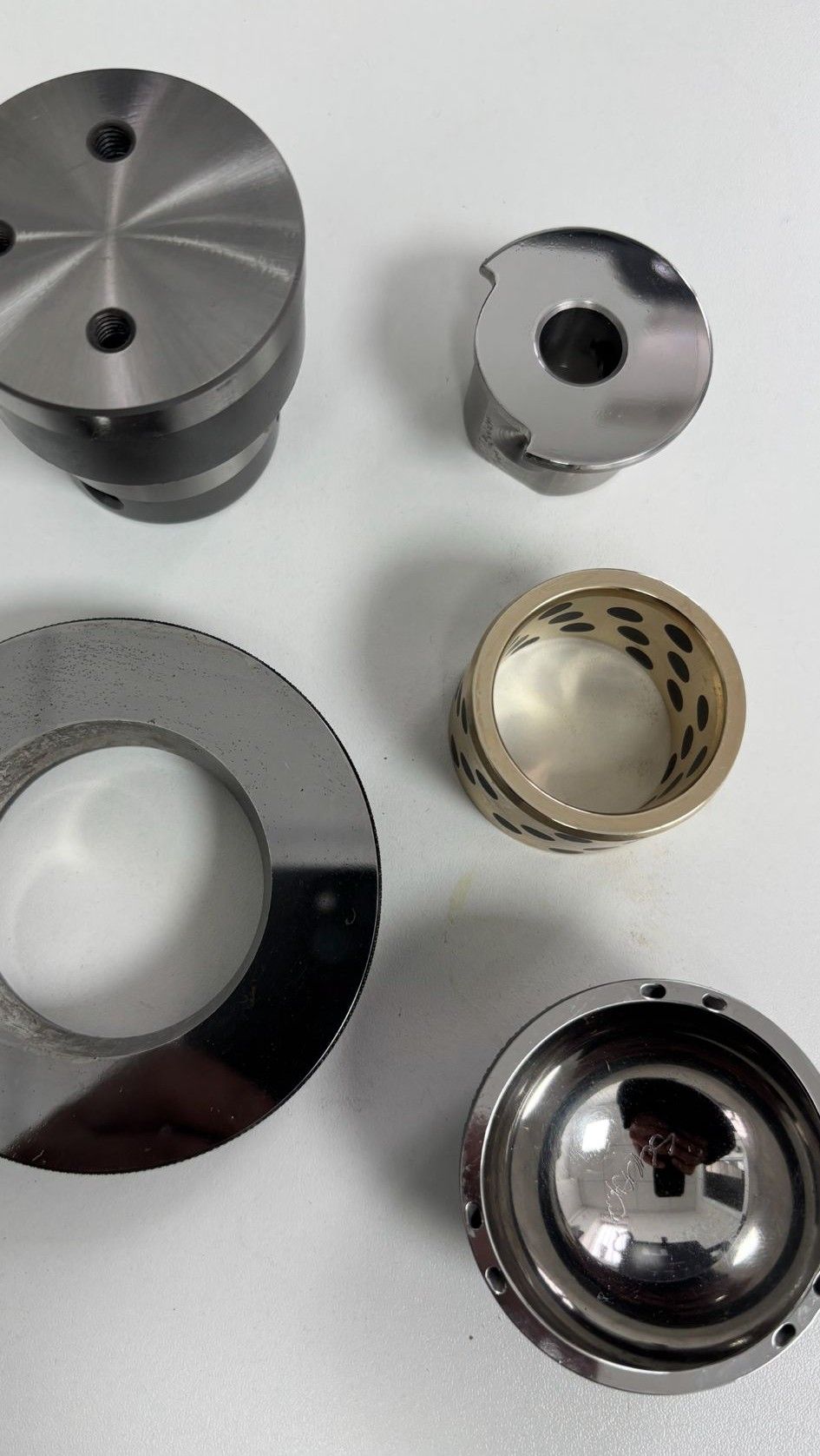 Flat lapping example - precision lapped components