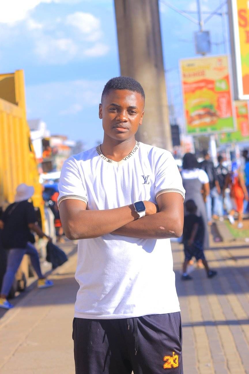 Elshaddai Anesu Mugugu - Casual