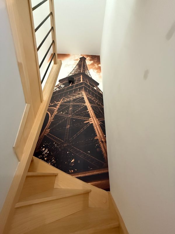 Habillage Mural - Tour Eiffel (Vue Escalier)