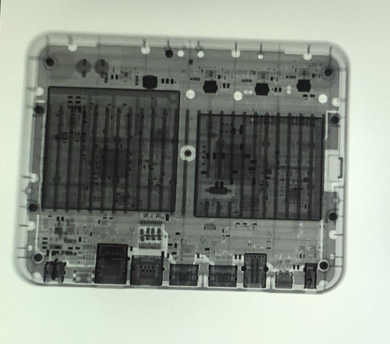 Röntgenaufnahme von einem Steuergerät
