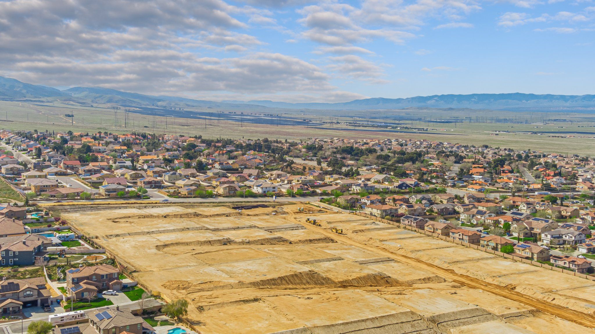 Agricultural and residential land for sale in Antelope Valley