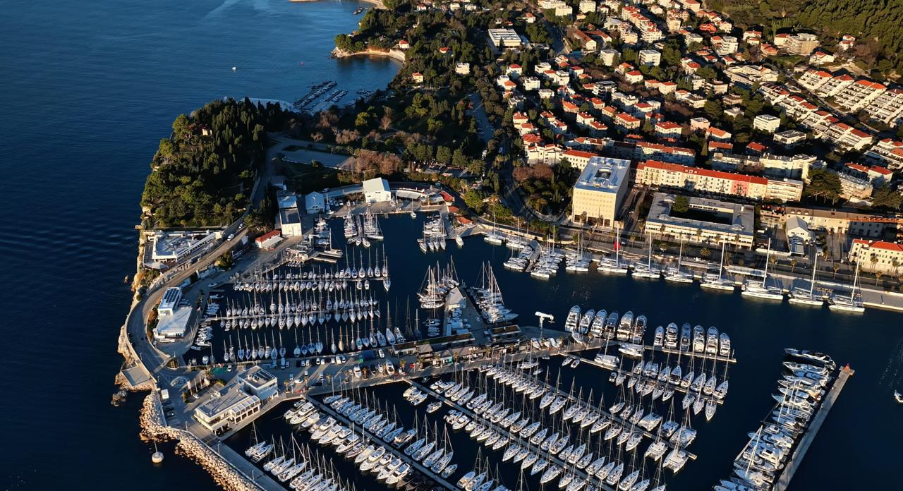 Split Marina Kroatien Luftaufnahme